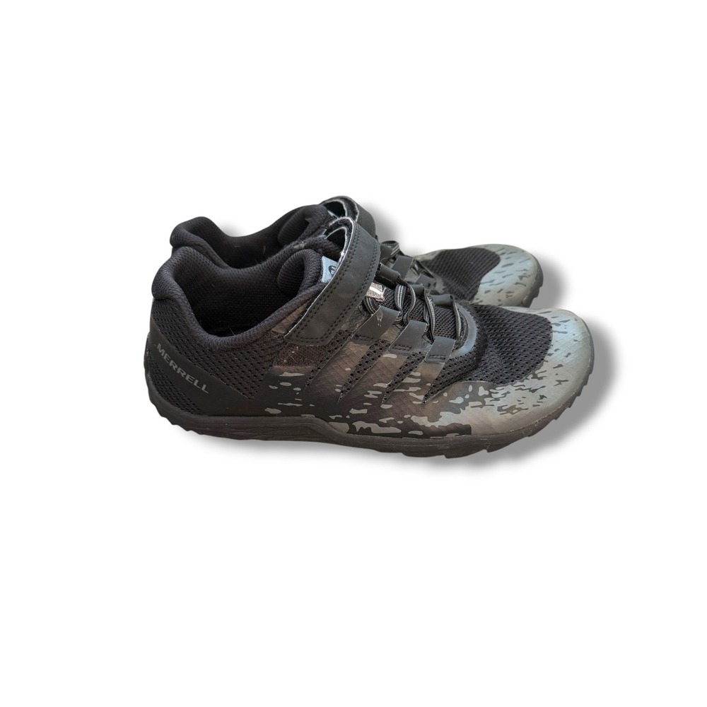 Merrell Trail Glove 5 Kids Youth 7M Black Gray Barefoot Trail Running Shoes